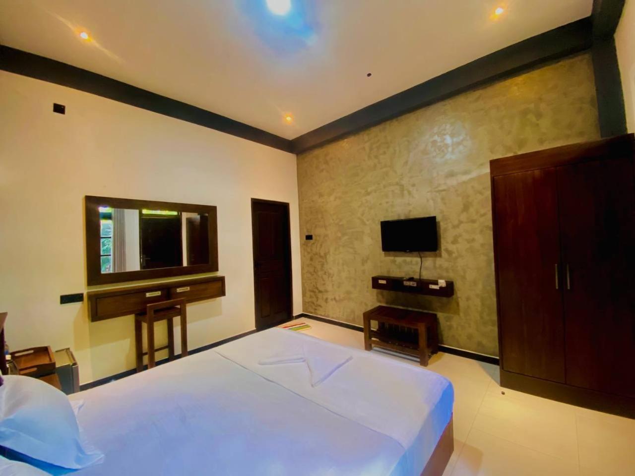 Coffee House Dambulla Hotel Exterior photo