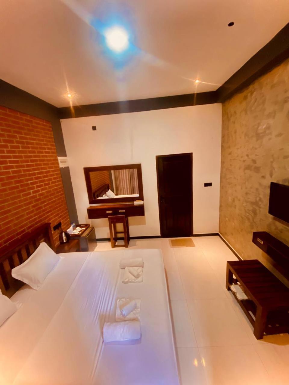 Coffee House Dambulla Hotel Exterior photo