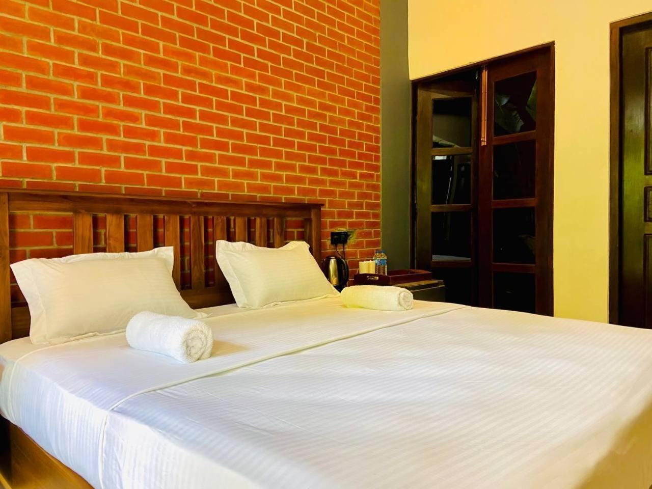Coffee House Dambulla Hotel Exterior photo